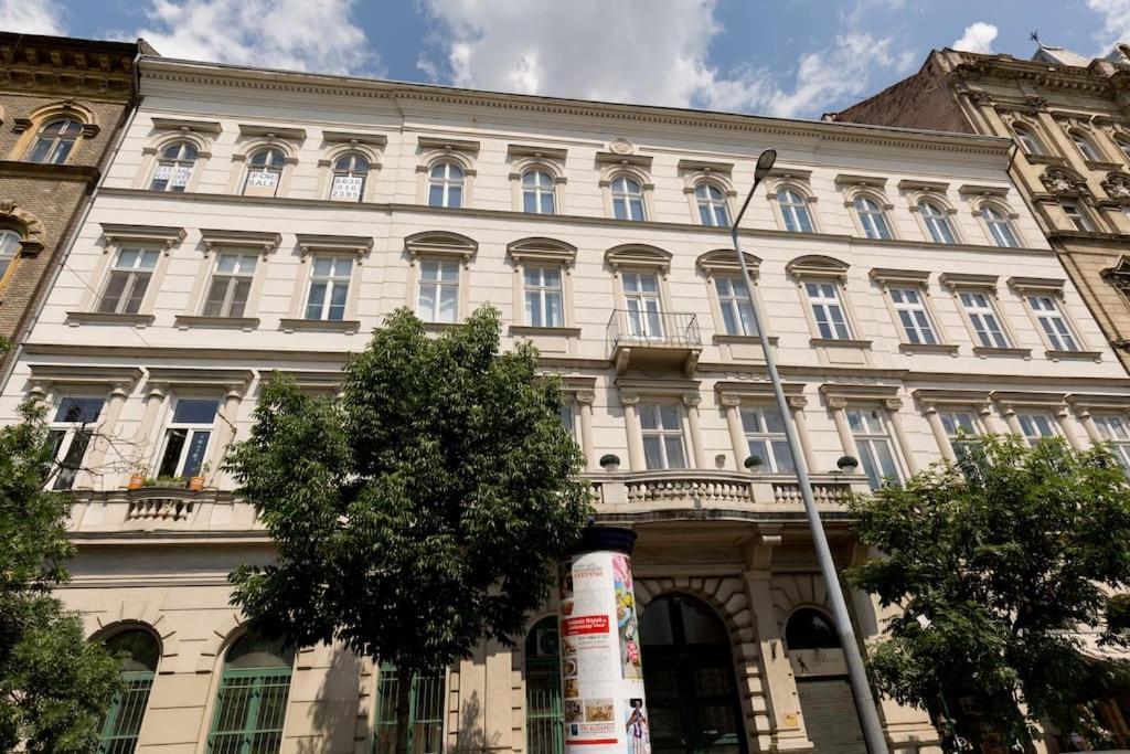 Riverside City Center, 5Th District Budapest Exterior foto